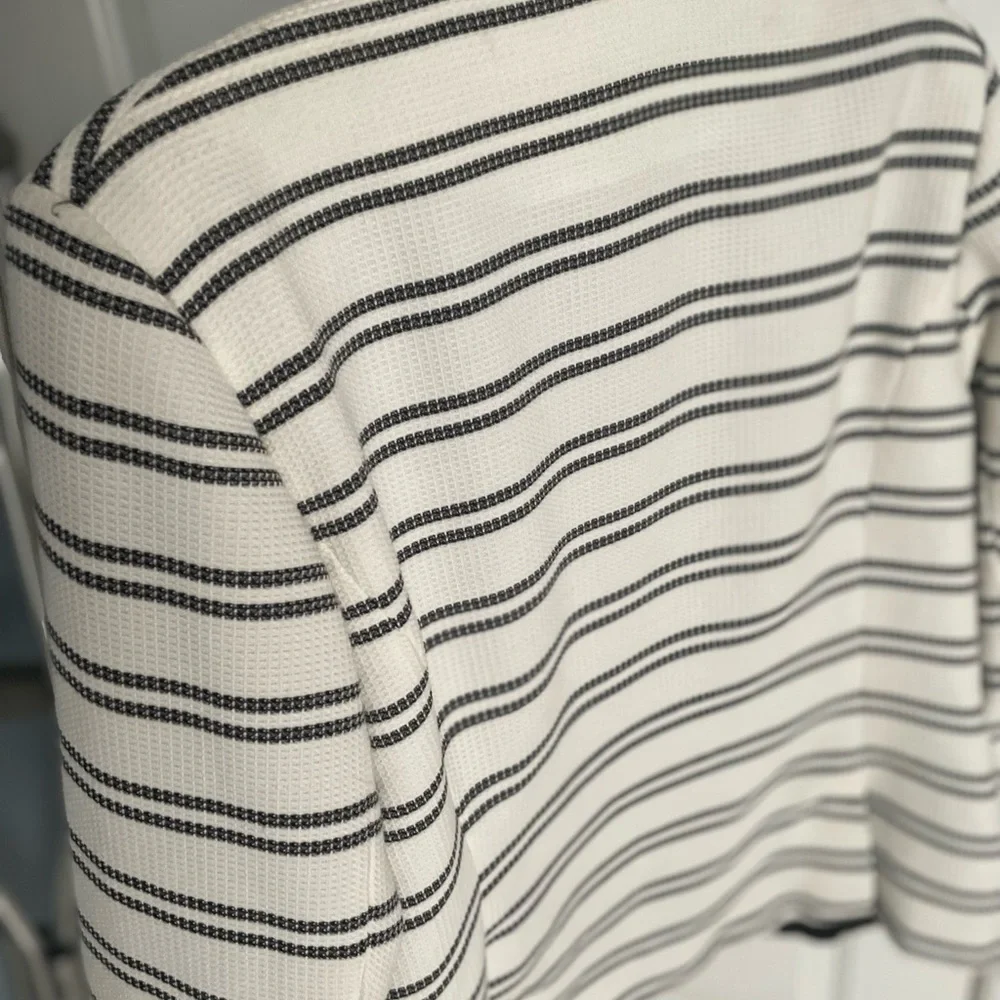 Kenar Jacket - Picture 3 of 4